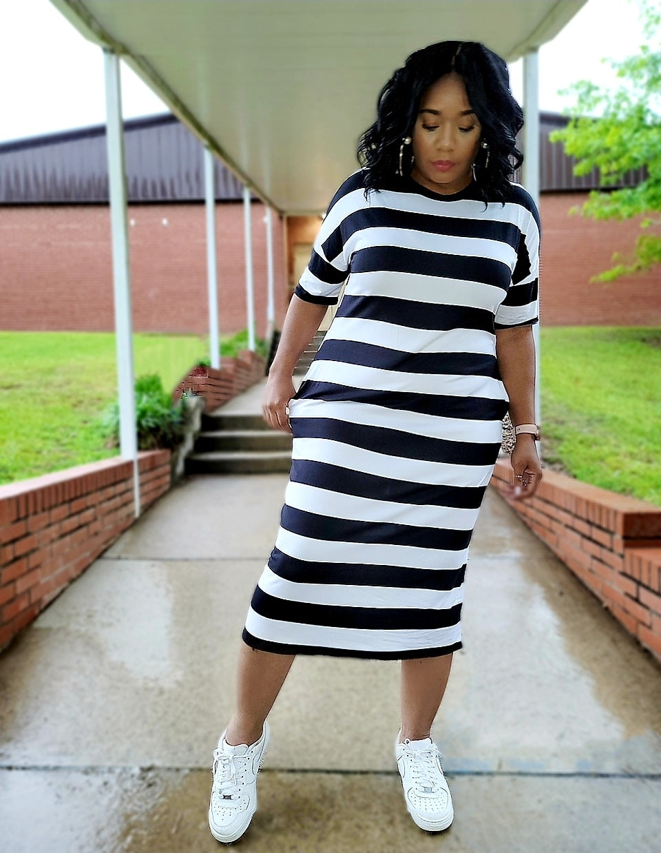 Hypnotize-Striped Midi Dress